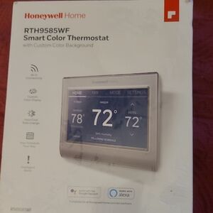 New Unopened Honeywell Home Smart Color Thermostat - Silver